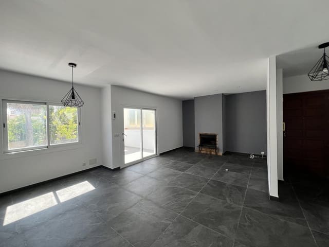 3 soverom Leilighet til salgs i Port de Pollença, Pollensa / Pollença med garasje - € 480 000 (Ref: 8523058)