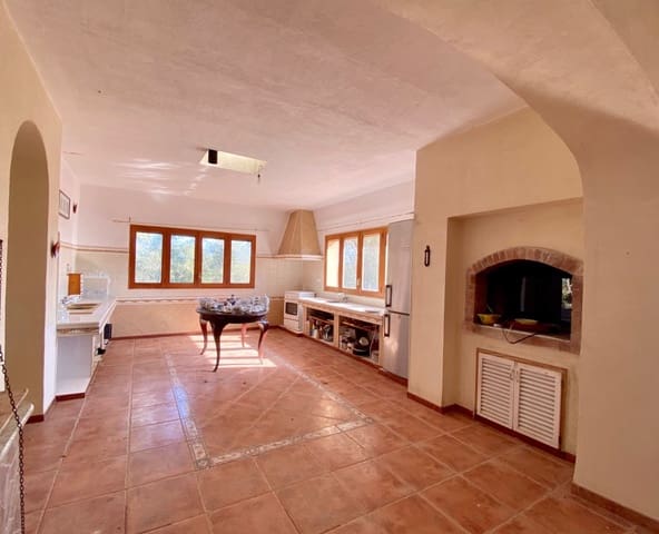 2 sovrum Villa till salu i Sencelles med pool - 649 000 € (Ref: 8715377)