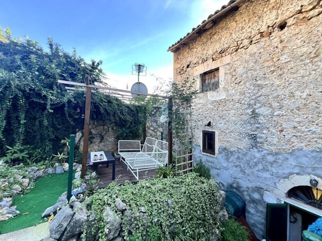 Chalet de 6 habitaciones en Selva en venta con garaje - 650.000 € (Ref: 8723873)