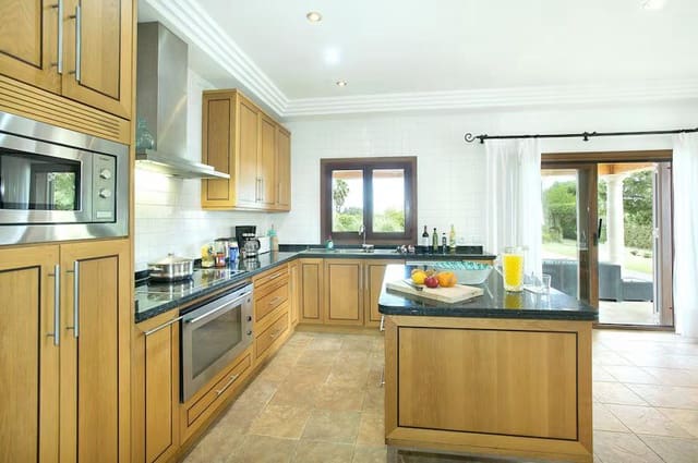 5 slaapkamer Finca/Landhuis te koop in Pollensa / Pollença met zwembad garage - € 2.480.000 (Ref: 8827954)