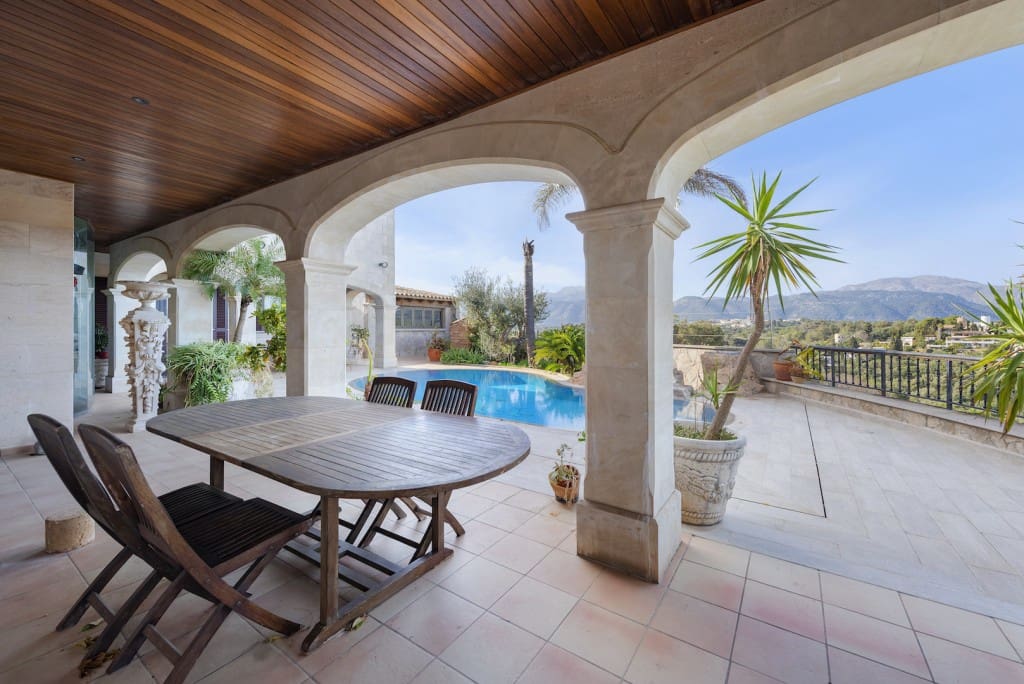 5 soveværelse Villa til salg i Buger med swimmingpool - € 3.100.000 (Ref: 8957380)