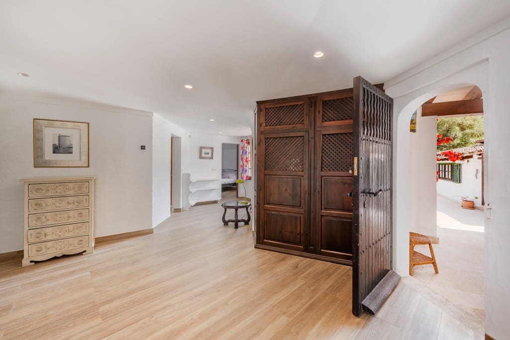 5 soverom Villa til salgs i Pollensa / Pollenca med svømmebasseng garasje - € 1 800 000 (Ref: 8982470)