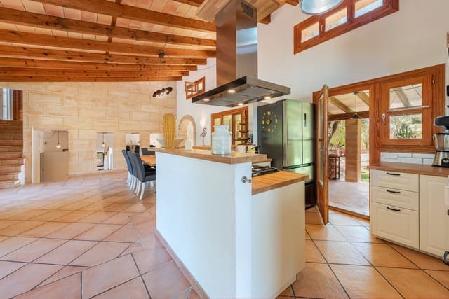 5 soveværelse Villa til salg i Artà med swimmingpool garage - € 1.595.000 (Ref: 9129593)