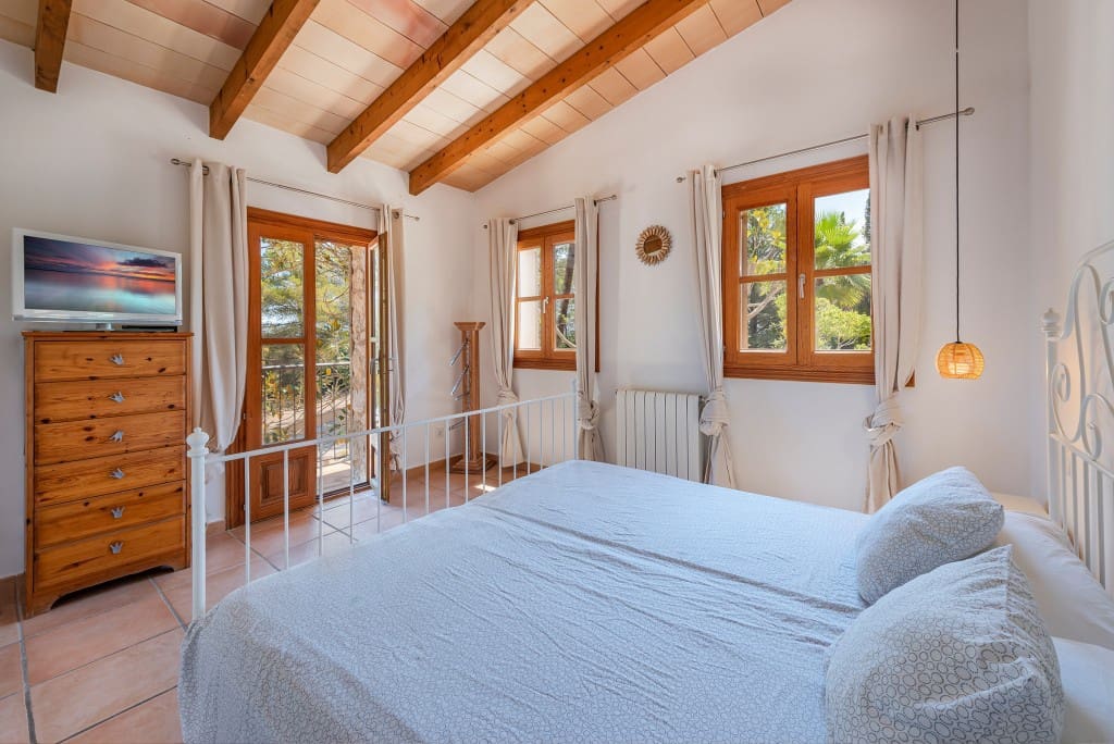 5 soveværelse Villa til salg i Arta med swimmingpool garage - € 1.595.000 (Ref: 9129593)