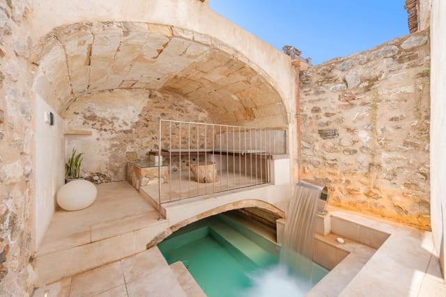 5 soveværelse Villa til salg i Artà med swimmingpool garage - € 1.580.000 (Ref: 9142322)