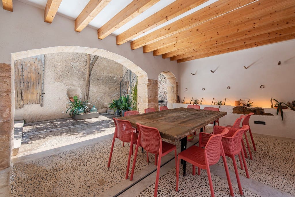 5 soveværelse Villa til salg i Arta med swimmingpool garage - € 1.580.000 (Ref: 9142322)