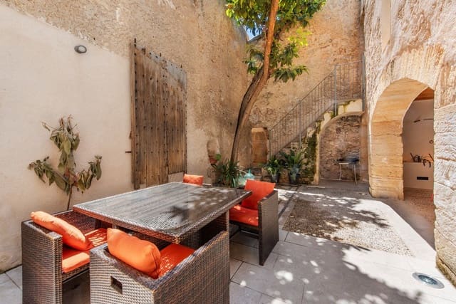 5 slaapkamer Villa te koop in Artà met zwembad garage - € 1.530.000 (Ref: 9142322)