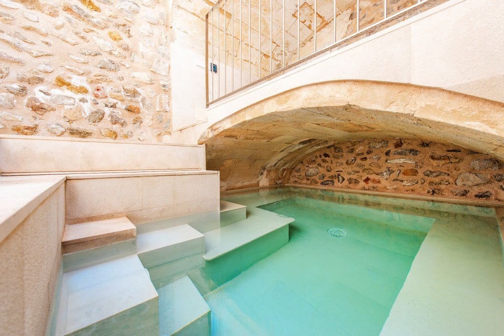 5 bedroom Villa for sale in Arta with pool garage - € 1,530,000 (Ref: 9142322)