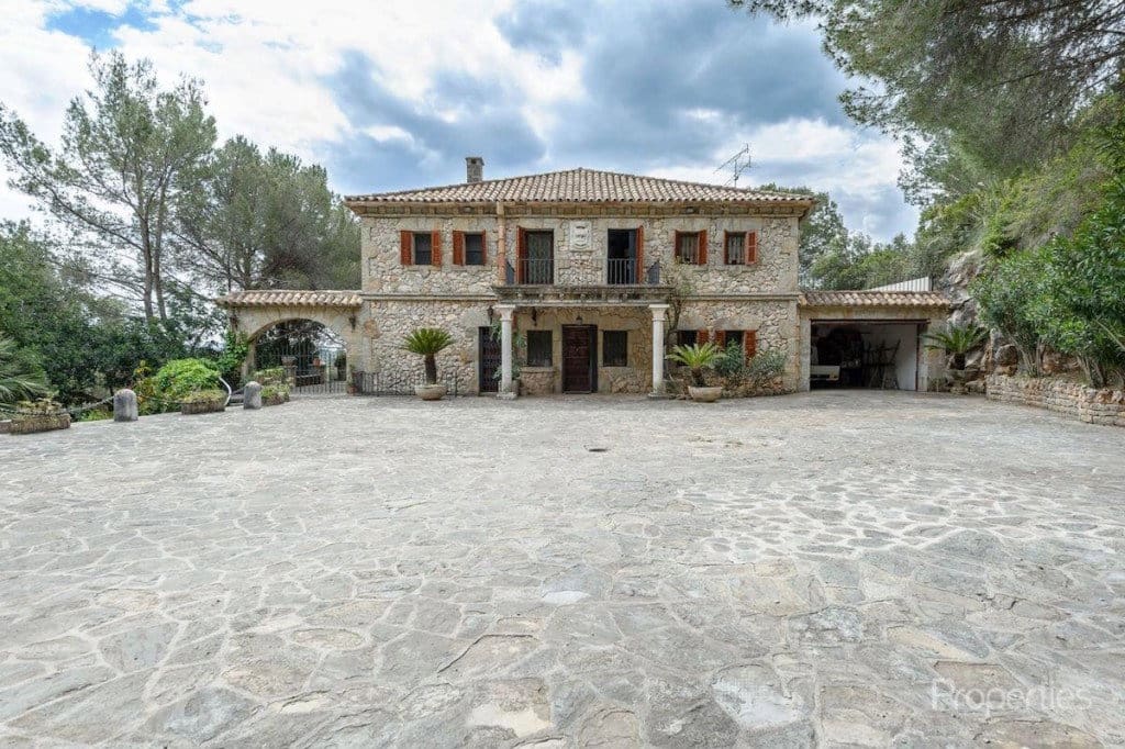 6 soveværelse Finca/Landehus til salg i Pollensa / Pollenca med swimmingpool garage - € 3.500.000 (Ref: 9192187)