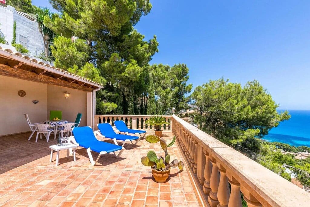 3 bedroom Villa for sale in Arta with garage - € 690,000 (Ref: 9200601)