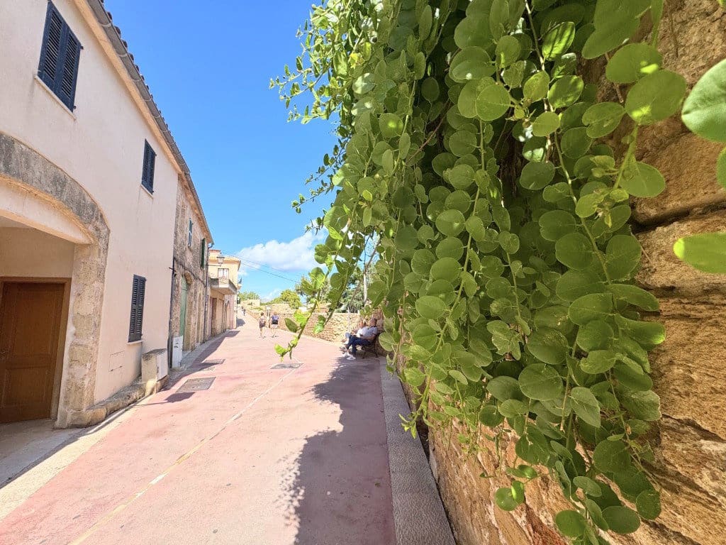 3 bedroom Villa for sale in Alcudia with garage - € 695,000 (Ref: 9262495)