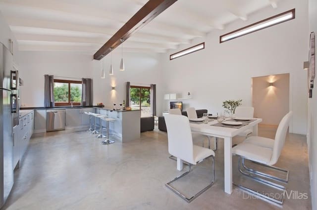 3 soveværelse Villa til salg i Pollensa / Pollença med swimmingpool - € 950.000 (Ref: 9264305)