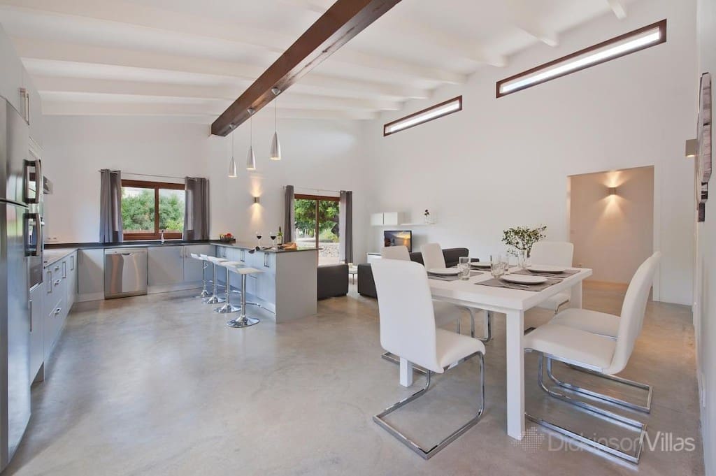 3 bedroom Villa for sale in Pollensa / Pollenca with pool - € 950,000 (Ref: 9264305)