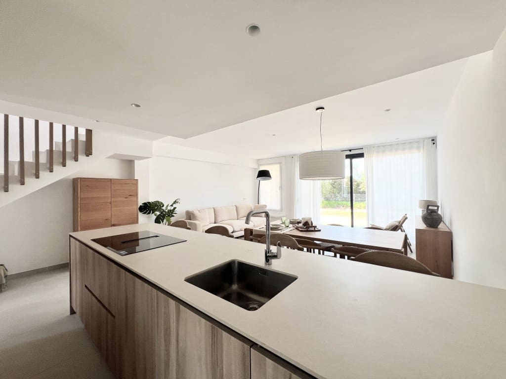 3 soverom Leilighet til salgs i Puerto de Alcudia med svømmebasseng garasje - € 840 000 (Ref: 9269569)