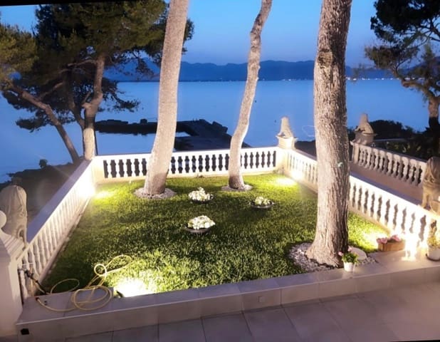 8 slaapkamer Villa te koop in Alcúdia - € 3.600.000 (Ref: 9334777)