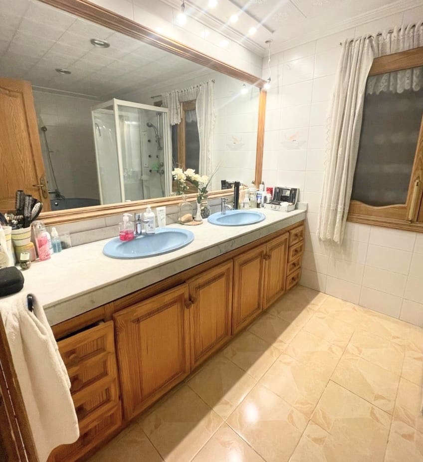 3 soverom Villa til salgs i Puerto de Alcudia med garasje - € 580 000 (Ref: 9337833)