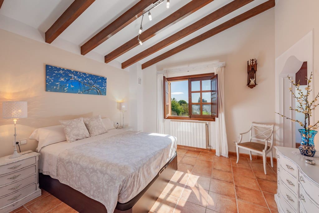 4 chambre Villa/Maison à vendre à Lloseta avec piscine garage - 2 500 000 € (Ref: 9353439)