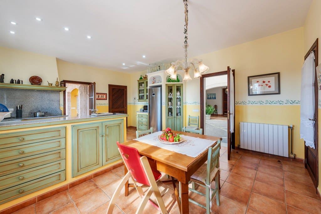 4 chambre Villa/Maison à vendre à Lloseta avec piscine garage - 2 500 000 € (Ref: 9353439)