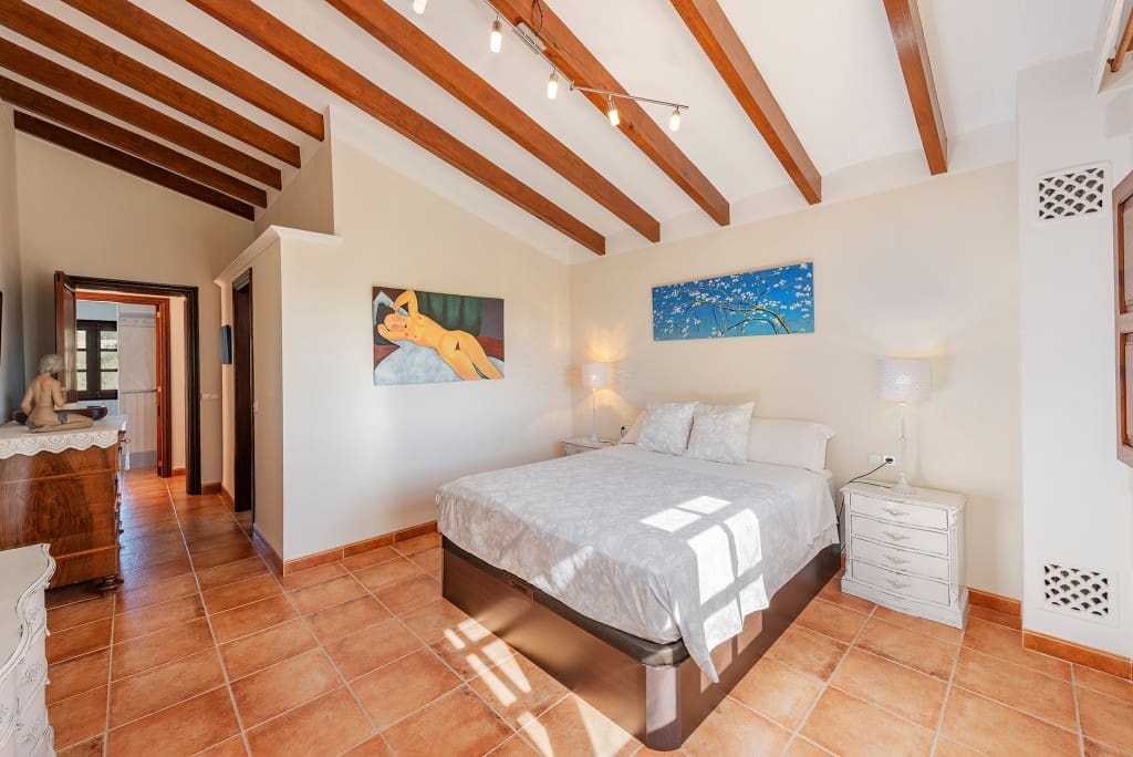 4 chambre Villa/Maison à vendre à Lloseta avec piscine garage - 2 500 000 € (Ref: 9353439)