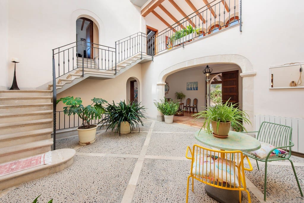 4 chambre Villa/Maison à vendre à Lloseta avec piscine garage - 2 500 000 € (Ref: 9353439)