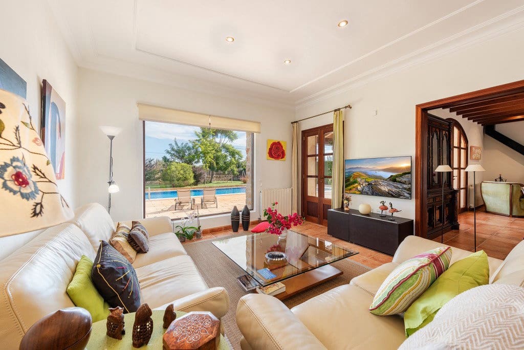 4 bedroom Villa for sale in Lloseta with pool garage - € 2,500,000 (Ref: 9353439)