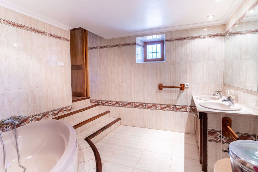 5 quarto Moradia para venda em Palma de Mallorca com piscina - 2 650 000 € (Ref: 9371984)