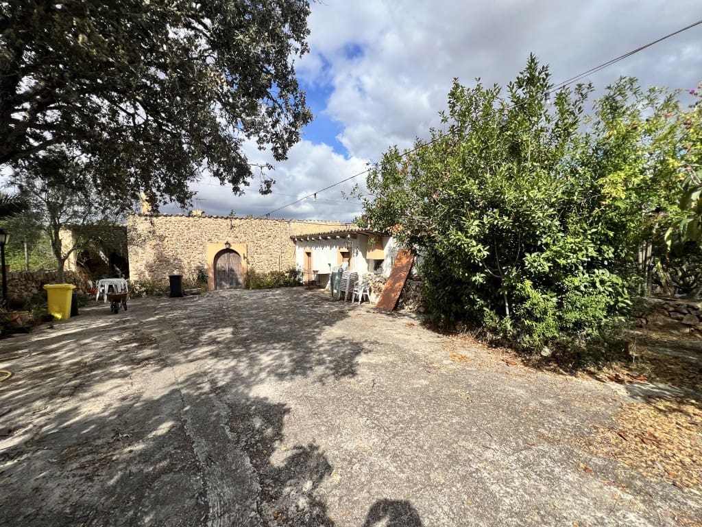 3 bedroom Villa for sale in Costitx with pool garage - € 670,000 (Ref: 9382499)