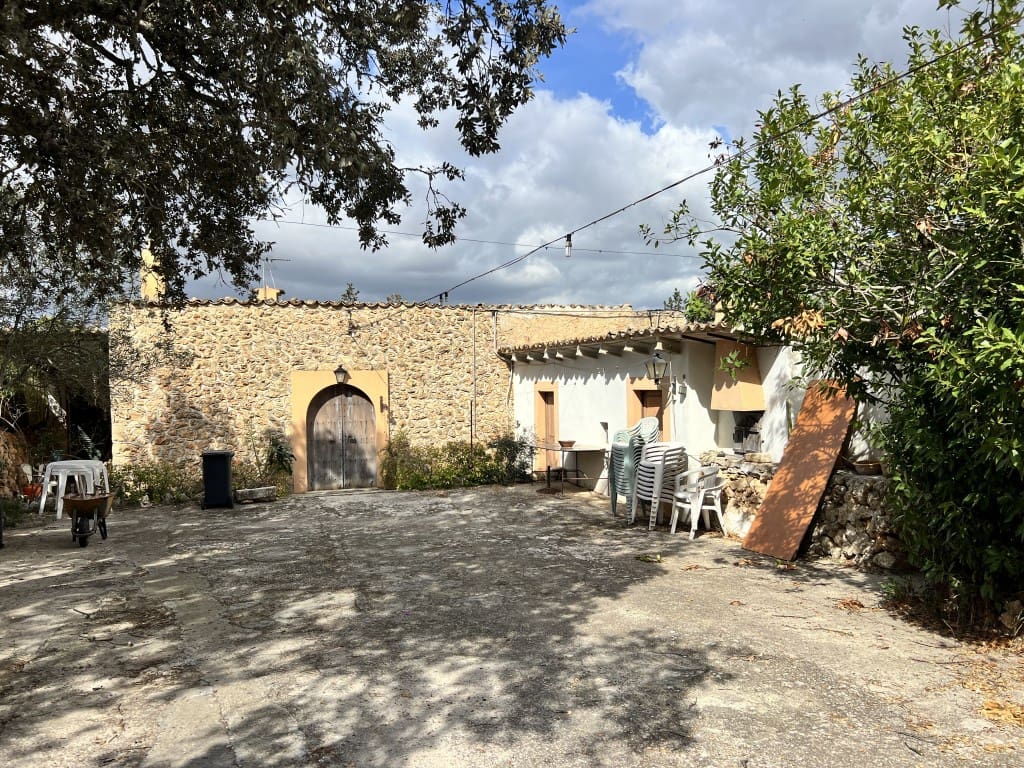 3 bedroom Villa for sale in Costitx with pool garage - € 670,000 (Ref: 9382499)