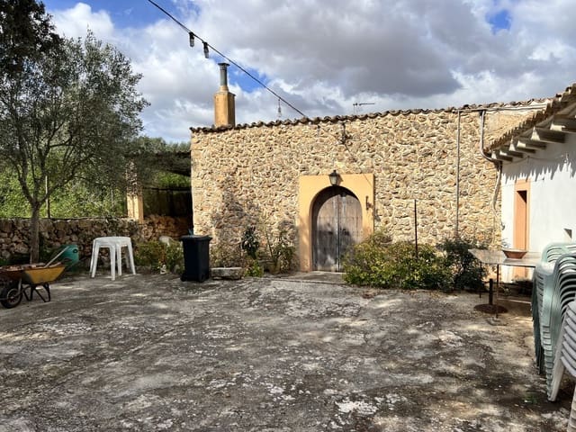 3 bedroom Villa for sale in Costitx with pool garage - € 670,000 (Ref: 9382499)