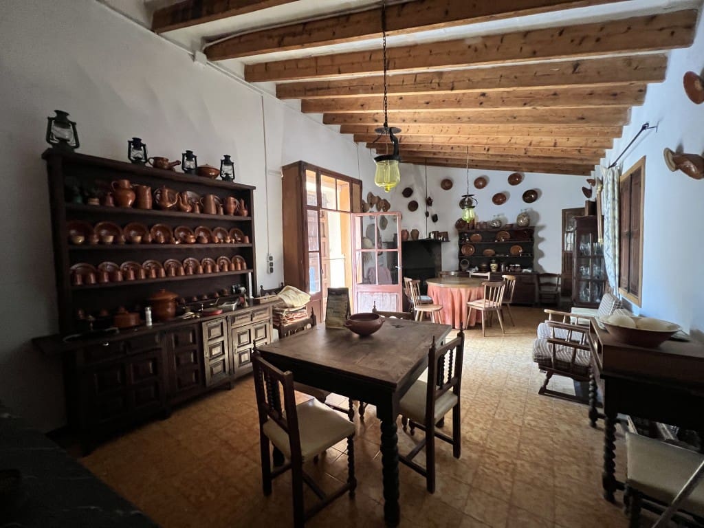 3 bedroom Villa for sale in Costitx with pool garage - € 670,000 (Ref: 9382499)