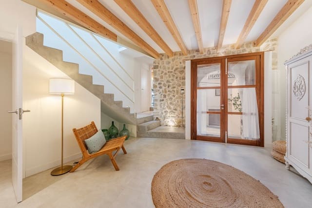 2 soverom Villa til salgs i Selva med garasje - € 680 000 (Ref: 9403273)