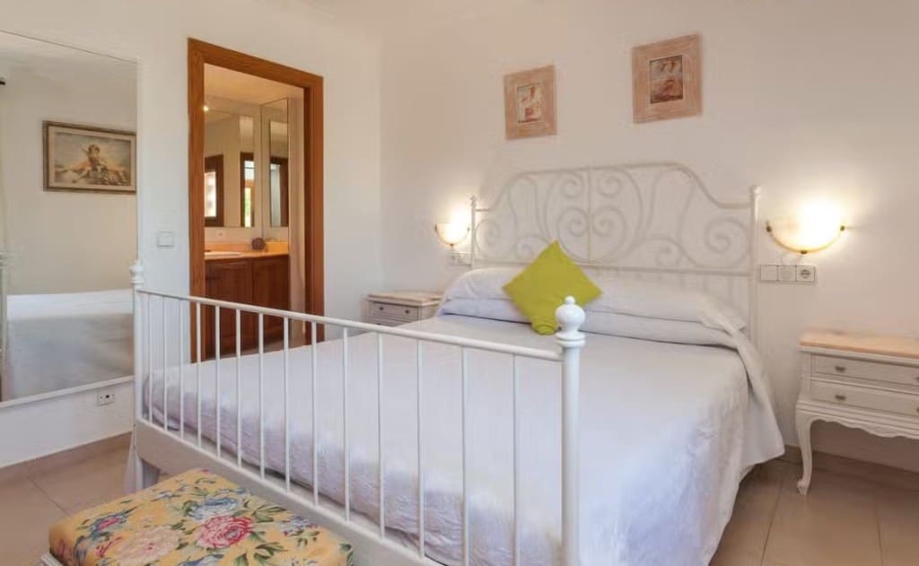 4 slaapkamer Villa te koop in Pollensa / Pollenca met zwembad - € 2.200.000 (Ref: 9413810)