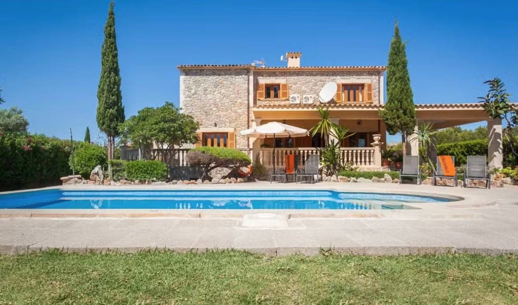 4 slaapkamer Villa te koop in Pollensa / Pollenca met zwembad - € 2.200.000 (Ref: 9413810)
