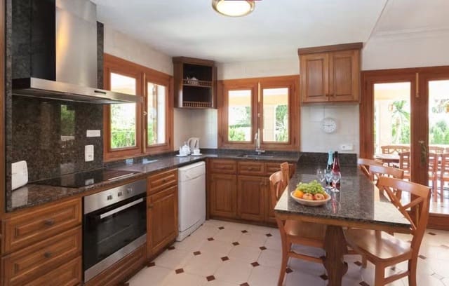 4 makuuhuone Huvila myytävänä paikassa Port de Pollença, Pollensa / Pollença mukana uima-altaan - 2 200 000 € (Ref: 9413810)