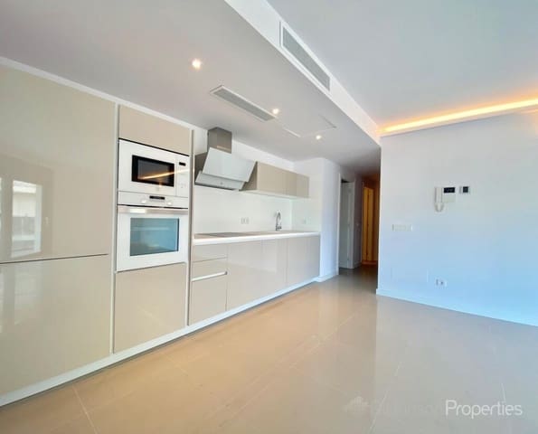3 bedroom Apartment for sale in Puerto de Alcudia, Alcúdia - € 650,000 (Ref: 9481921)