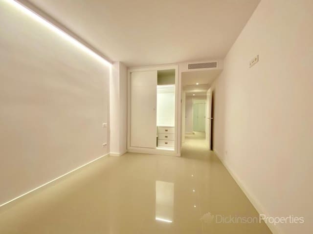 3 bedroom Apartment for sale in Puerto de Alcudia, Alcúdia - € 650,000 (Ref: 9481921)