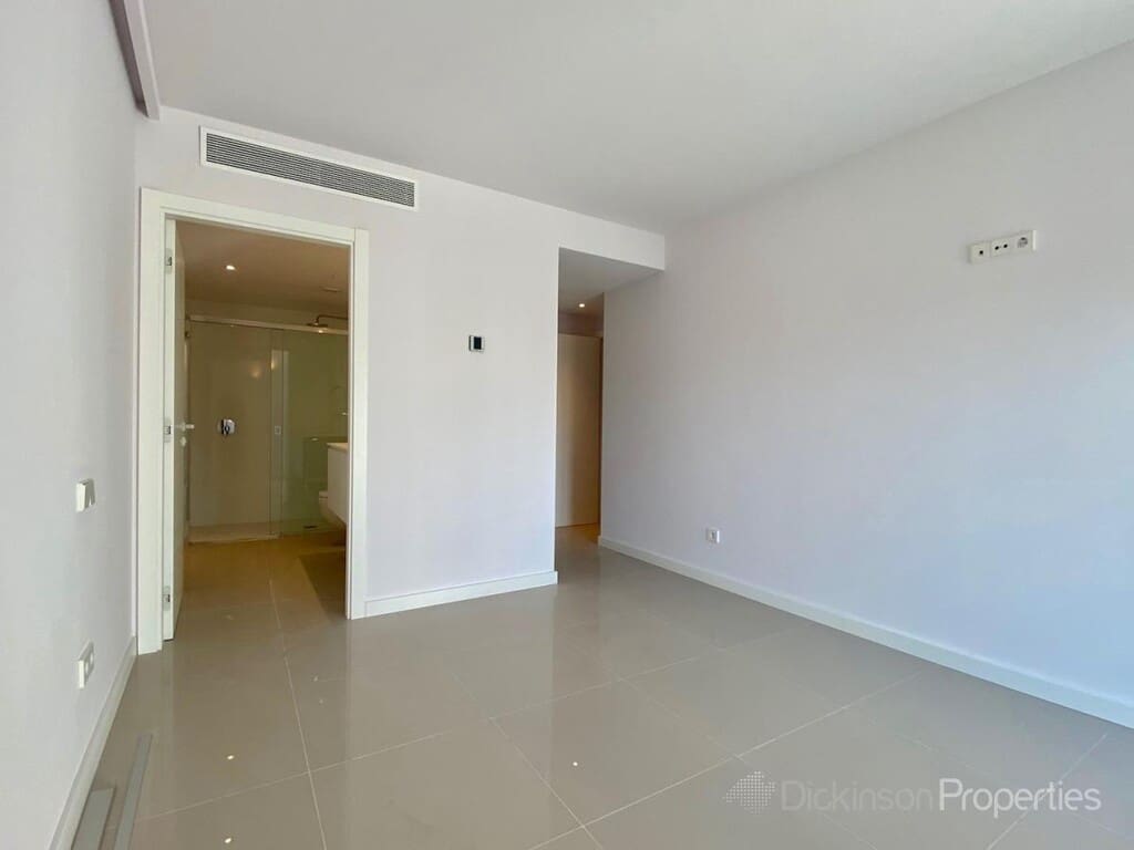3 bedroom Apartment for sale in Puerto de Alcudia - € 650,000 (Ref: 9481921)