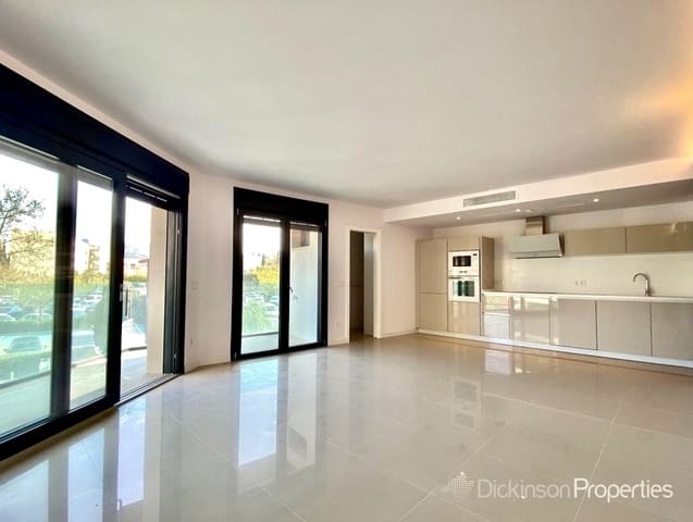 3 bedroom Apartment for sale in Puerto de Alcudia, Alcúdia - € 650,000 (Ref: 9481921)