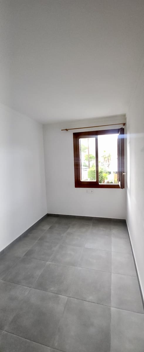 3 bedroom Apartment for sale in Pollensa / Pollenca with pool - € 350,000 (Ref: 9481922)