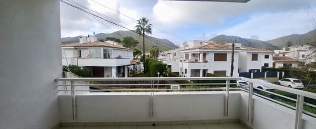 3 makuuhuone Huoneisto myytävänä paikassa Port de Pollença, Pollensa / Pollença mukana uima-altaan - 350 000 € (Ref: 9502065)