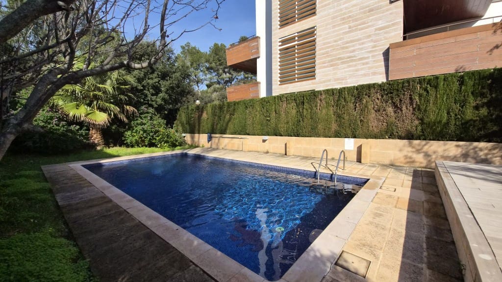 2 bedroom Apartment for sale in Pollensa / Pollenca with pool - € 550,000 (Ref: 9604757)