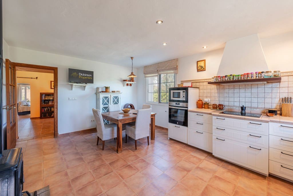 3 bedroom Villa for sale in Sencelles with pool - € 775,000 (Ref: 9629852)