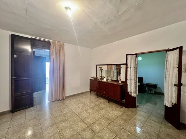 4 Zimmer Villa zu verkaufen in Campanet mit Garage - 490.000 € (Ref: 9666177)