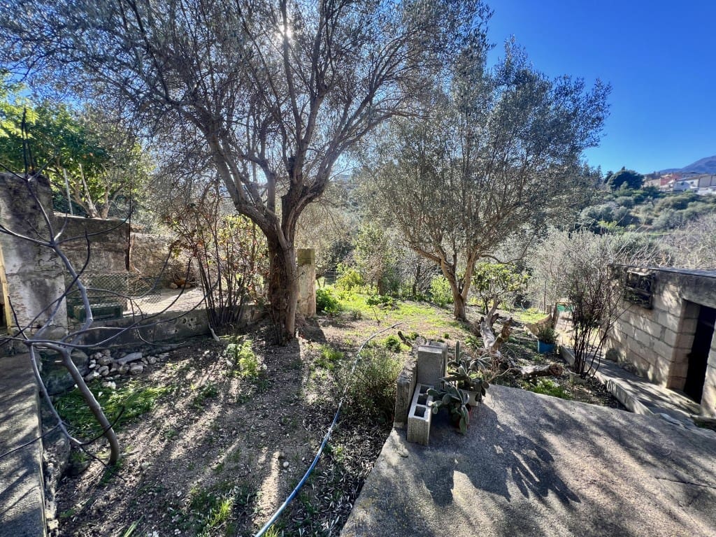 Chalet de 4 habitaciones en Campanet en venta con garaje - 490.000 € (Ref: 9666177)