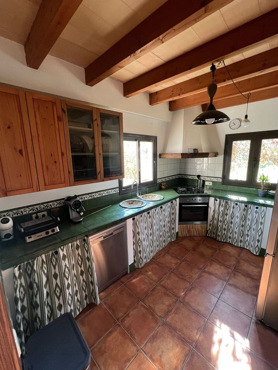 2 bedroom Villa for sale in Costitx - € 1,350,000 (Ref: 9735350)