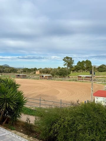 2 bedroom Villa for sale in Costitx - € 1,350,000 (Ref: 9735350)