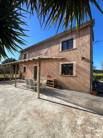 2 bedroom Villa for sale in Costitx - € 1,350,000 (Ref: 9735350)