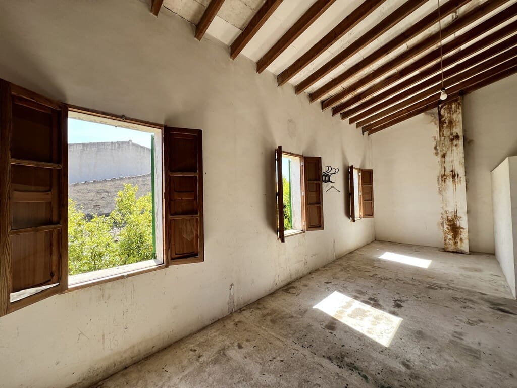 4 bedroom Villa for sale in Costitx with garage - € 590,000 (Ref: 9806392)