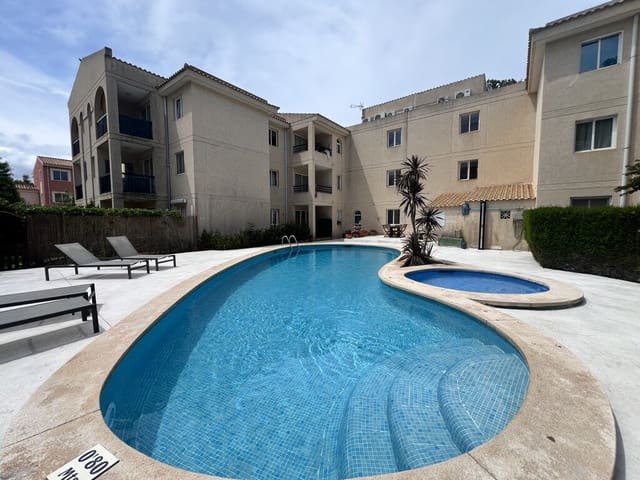 1 chambre Appartement à vendre à Port de Pollença, Pollensa / Pollença avec piscine - 255 000 € (Ref: 9820063)