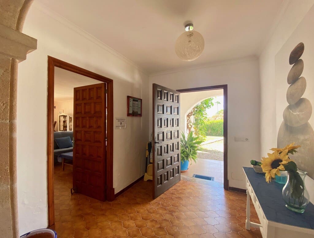 3 bedroom Villa for sale in Pollensa / Pollenca with pool garage - € 845,000 (Ref: 9836431)